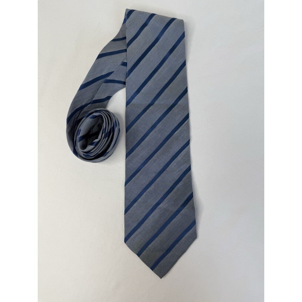 BOSS Hugo Boss Italy Silk Tie Gray Blue Stripe Classic Necktie Made in Italy